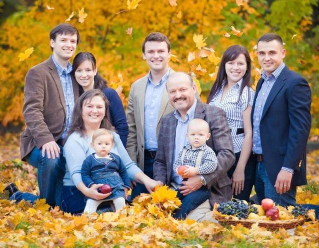 https://baptist.org.md/ro/wp-content/uploads/familia-ghiletchi_editat.jpg